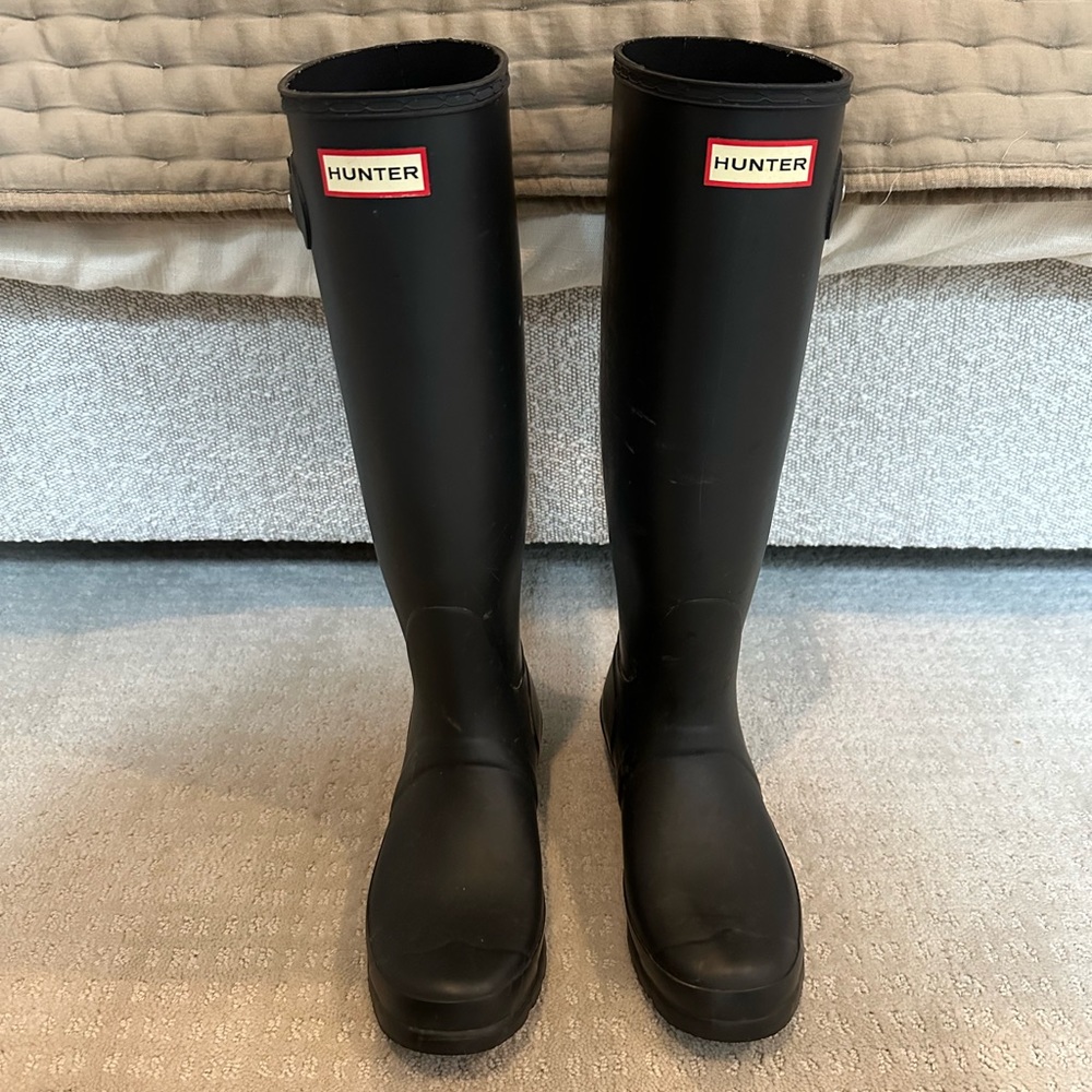 Hunter Black Matte Rain Boots - Original Tall